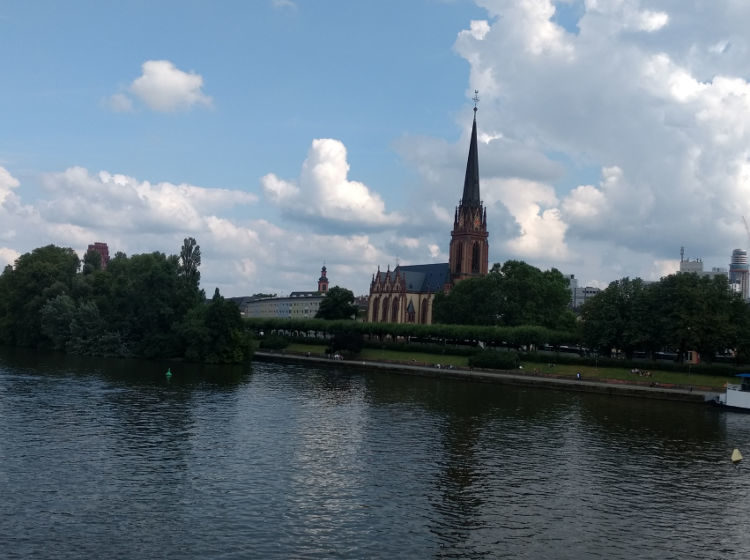 frankfurt-tour-lake