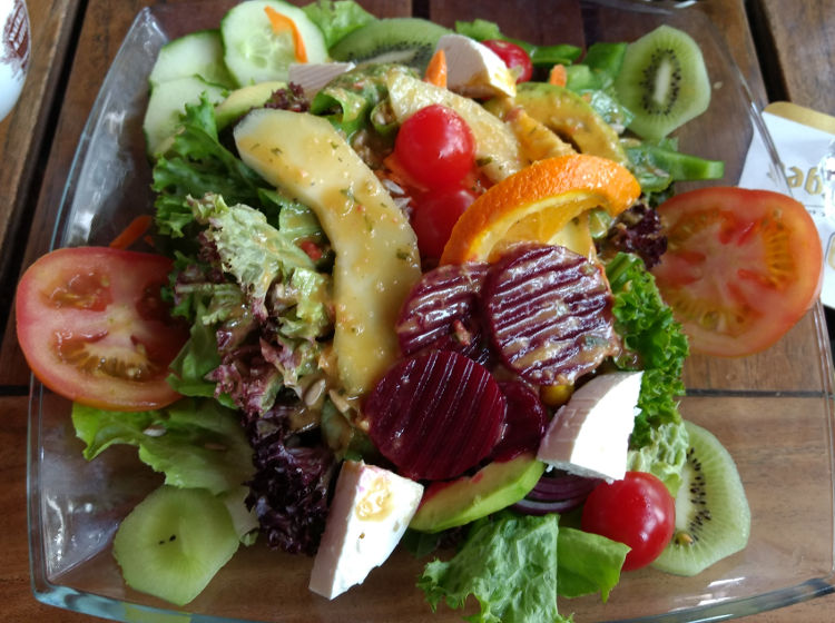 kakadu-frankfurt-salad