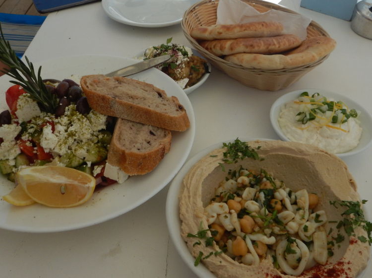 Eilat-bar-beach-food