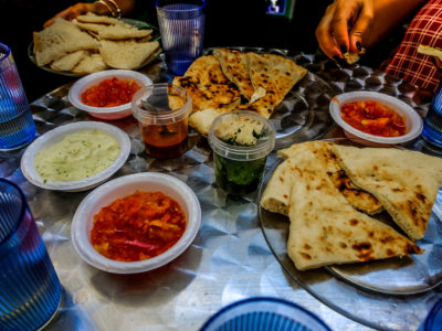 סיור אוכל בתל אביב – סיור חוויתי עם אוכל ממש טעים, הרבה יין ועגלה אחת